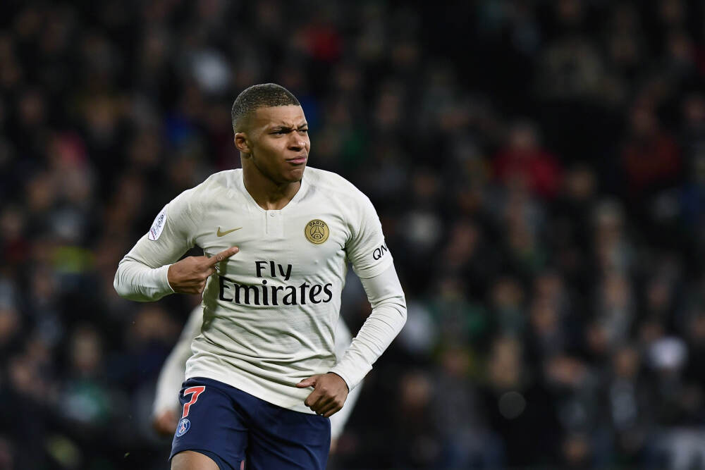 杨旭：我们为中国足球贡献过自己的青春，要把经验分享给孩子们